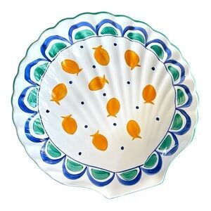 Herend Hungary, shell shaped serving dish, with 3 legs, oven to table safe, EUC